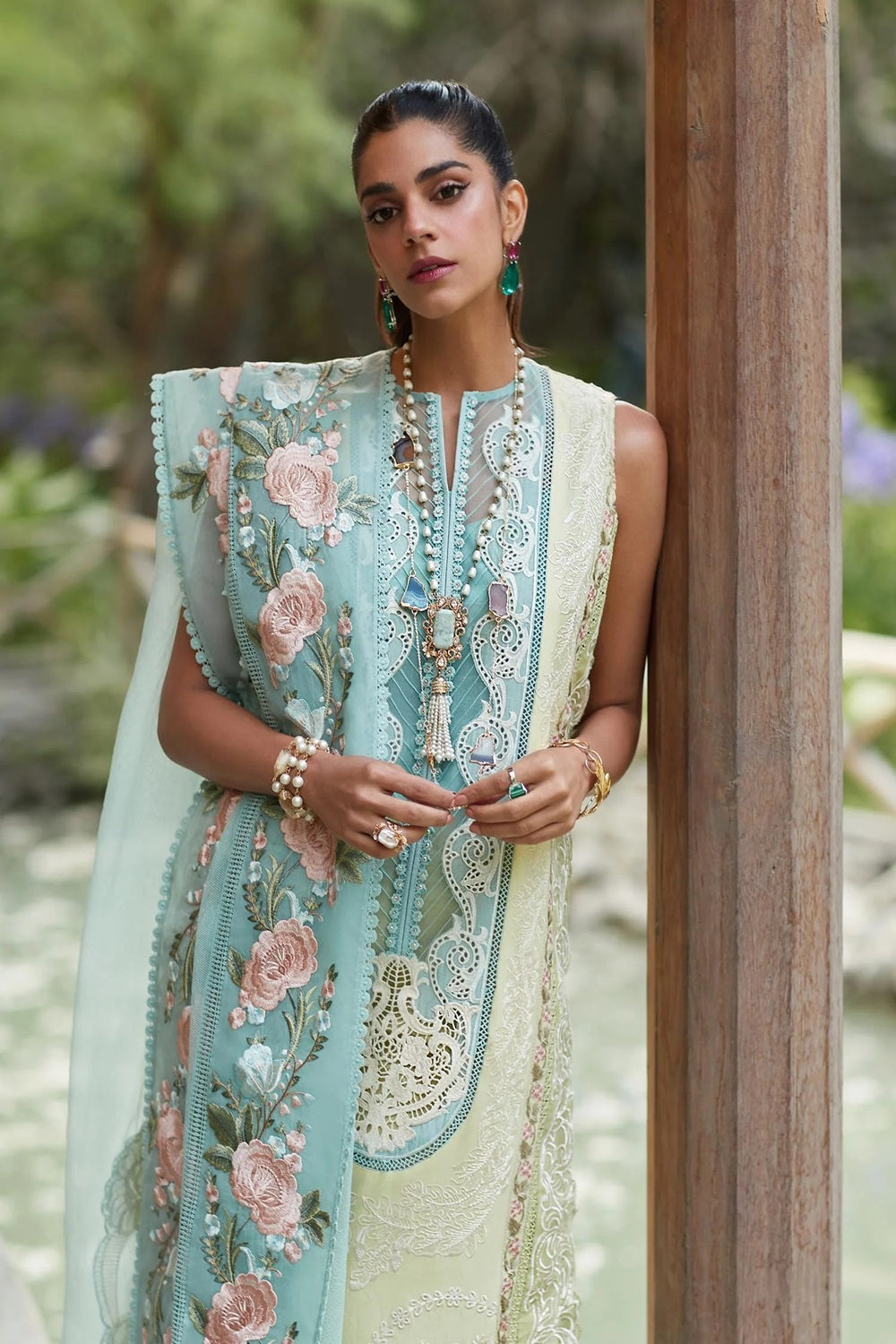 Luxury Embroidered Lawn'24 - Mountain Love - D6 A - Z-612