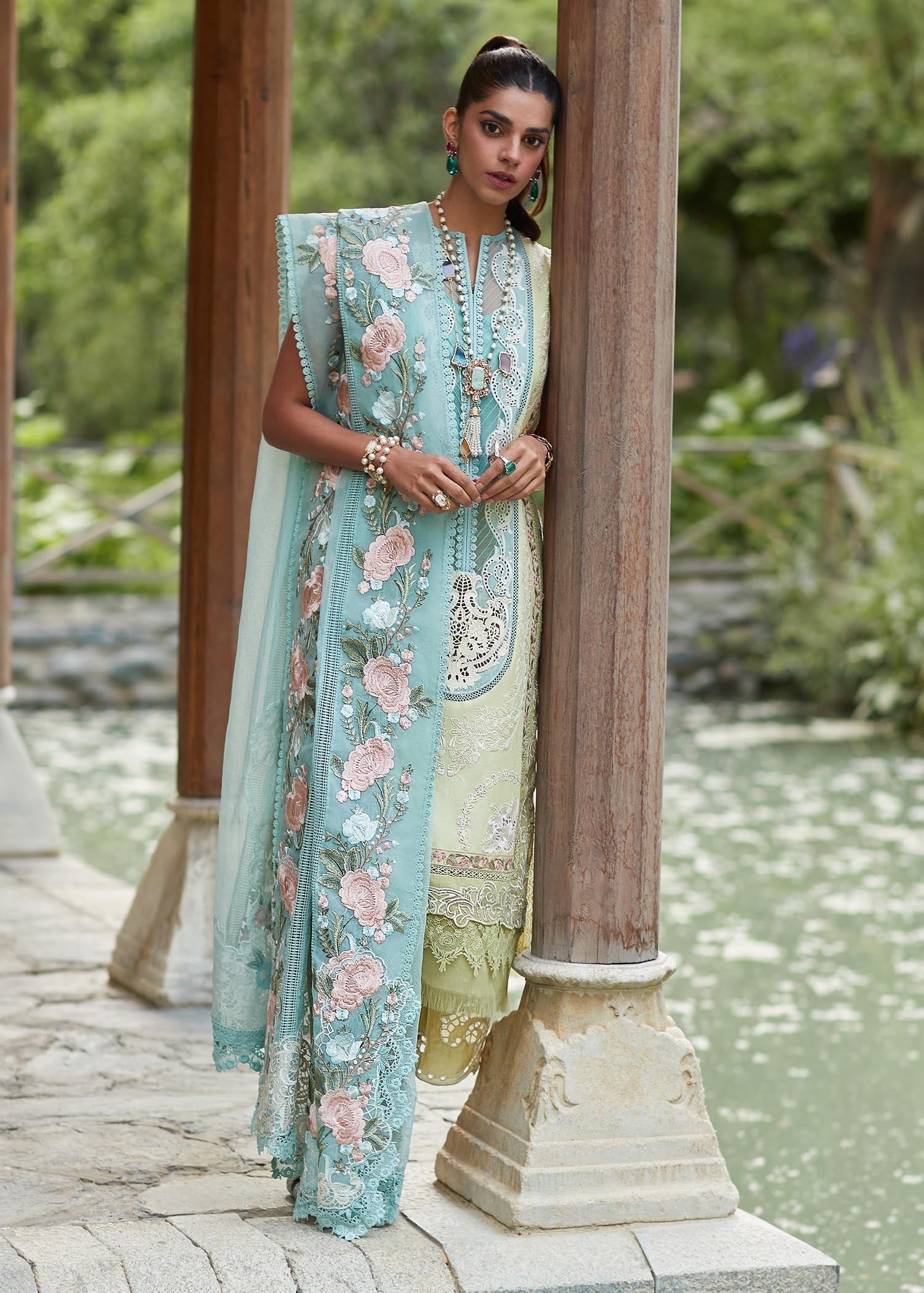 Luxury Embroidered Lawn'24 - Mountain Love - D6 A - Z-612