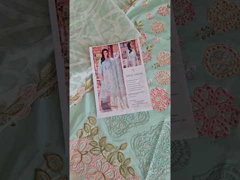 Premium Embroidered Lawn D-09 Mahsa - Z-1232